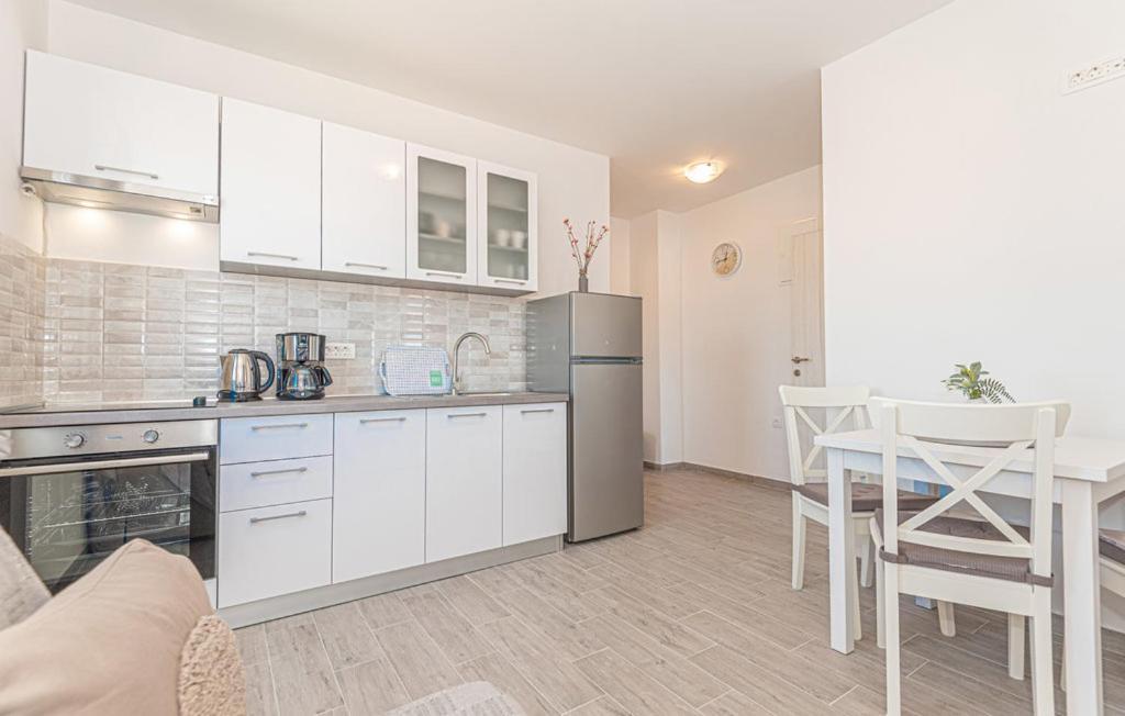 Apartments Kostelic Муртер Номер фото